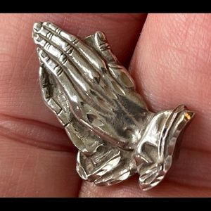 diamond cut sterling praying hands pendant… signed